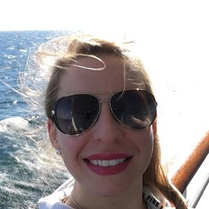 Meet your Posher, Lindsey